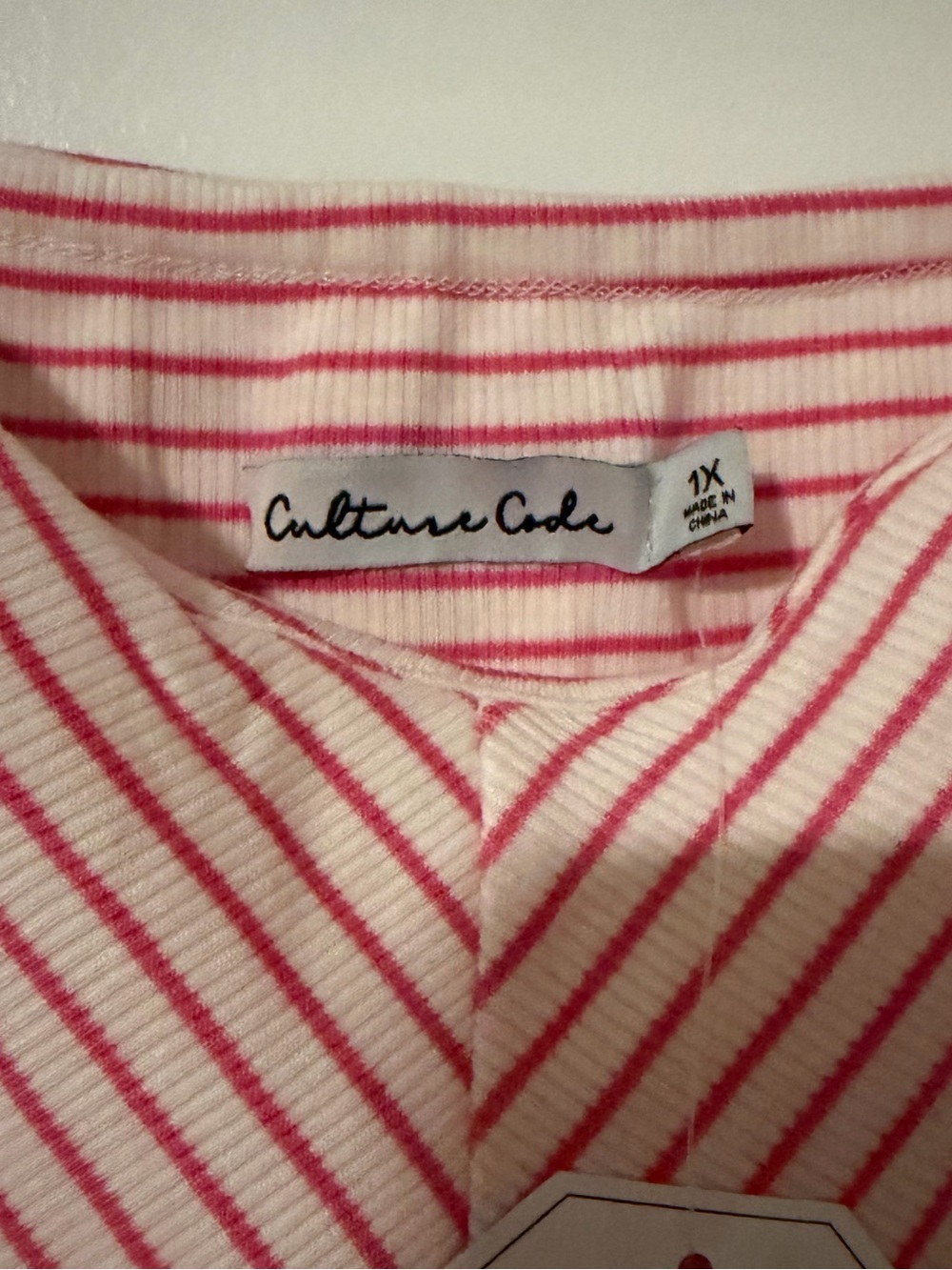 Pink Striped Sleeveless Romper with V-Neck Summer Beachy Preppy Feminine - Picture 4 of 4